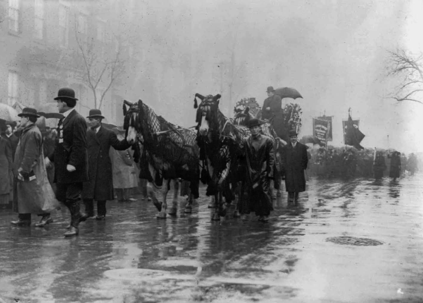 By Bain News Service photograph / George Grantham Bain Collection (Library of Congress). [Public domain], via Wikimedia Commons